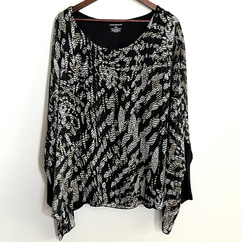 Lane Bryant Women 18/20 Black Abstract Print Layered Poncho Sharkbite Hem Blouse